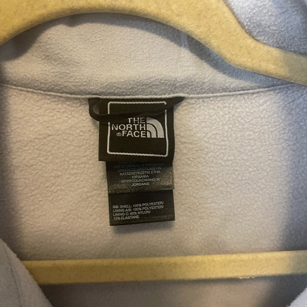 Soft Shell Northface Jacket - image 4